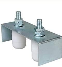 Adjustable guide plates for sliding gates with 2 rollers ART. 464 IBFM