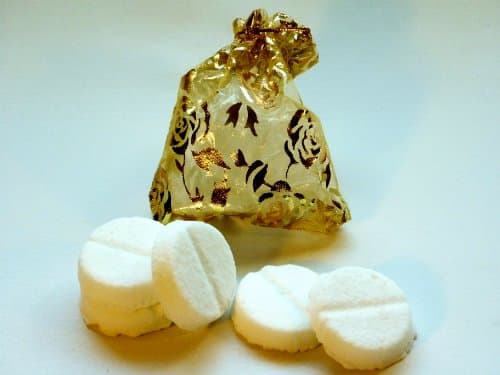 Bimble 'Chill Pill' Mini Bath Bomb Gift Set by Bimble