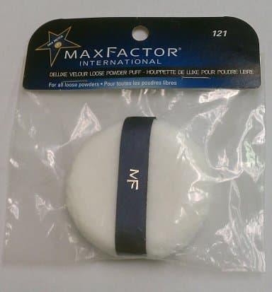 Max Factor International Deluxe Velour Powder Puff # 121