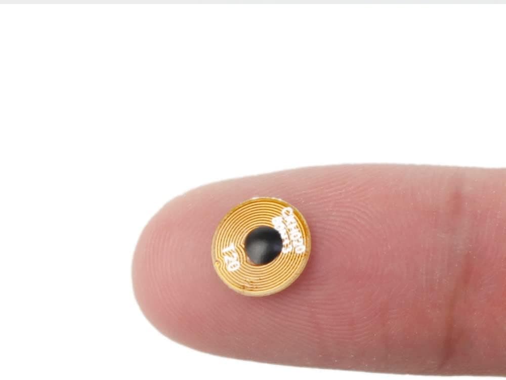 10pcs 8mm Mini Flexible Frequency NFC Electronic Tag Pairing Bluetooth RFID Asset Tag 213 FIP