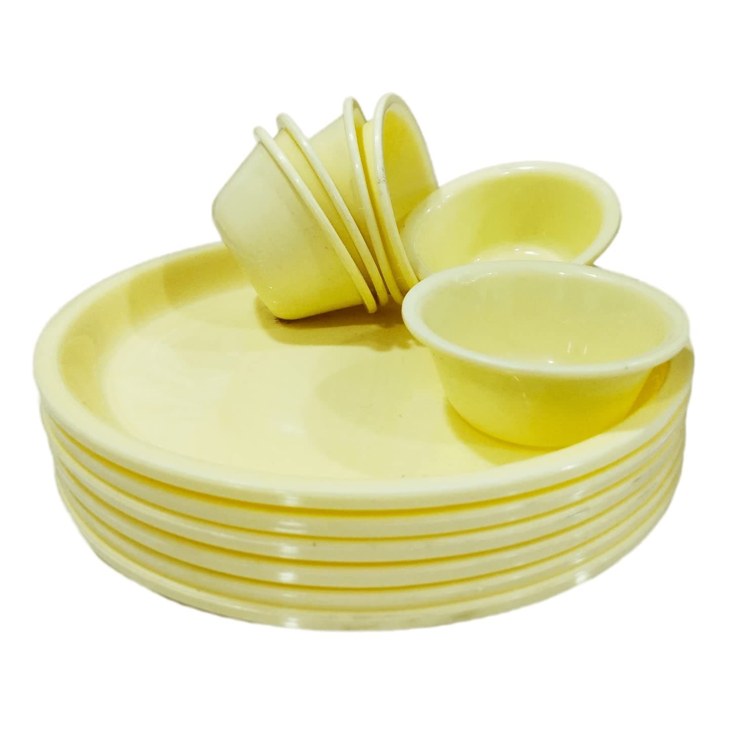 Hriday Foods Off White Round Quarter Plastic Plates with Chatni Bowl – Set of 6 (12 Pieces Total) | Food-Grade Plastic | Microwave Safe | Ideal for Serving Snacks at Parties