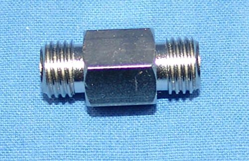 Hose Adaptor UNF 7/16 Male Thread on Both Sides for Swifel Finimeter Connection