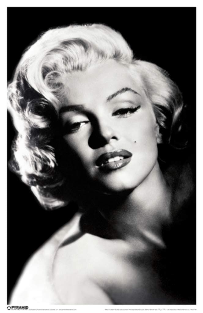 Pyramid America Marilyn Monroe Glamour Hollywood Celebrity Actress Model Icon Photograph Photo Cool Wall Decor Art Print Poster 12x18
