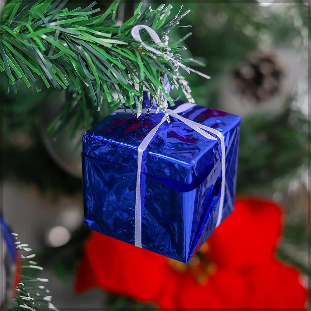 YATAI Set of 6 Decorative Boxes, 6cm Luxurious Hanging Gift Box Ornaments, Christmas Tree Decoration Gift Boxes, Perfect for Christmas Tree, Parties & Celebrations, New Year Decorations (Random Color)