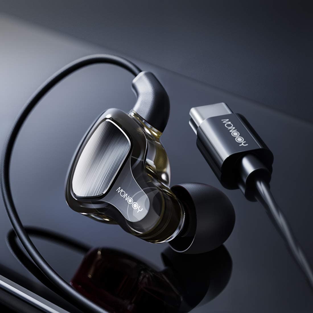 USB C Headphone, MANKIW Wired in-Ear Earbuds with Mic, Hi-Fi Stereo Bass Noise Cancelling Type C Headphones Compatible with Google Pixel 3/2/XL, Huawei, Essential Phone