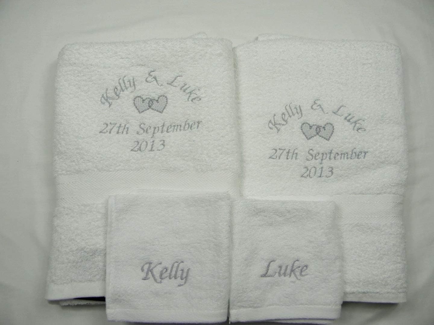 Personalised 4 piece towel set egyptian cotton white wedding anniversary engagement 2 hand and 2 face towels with heart design (white)