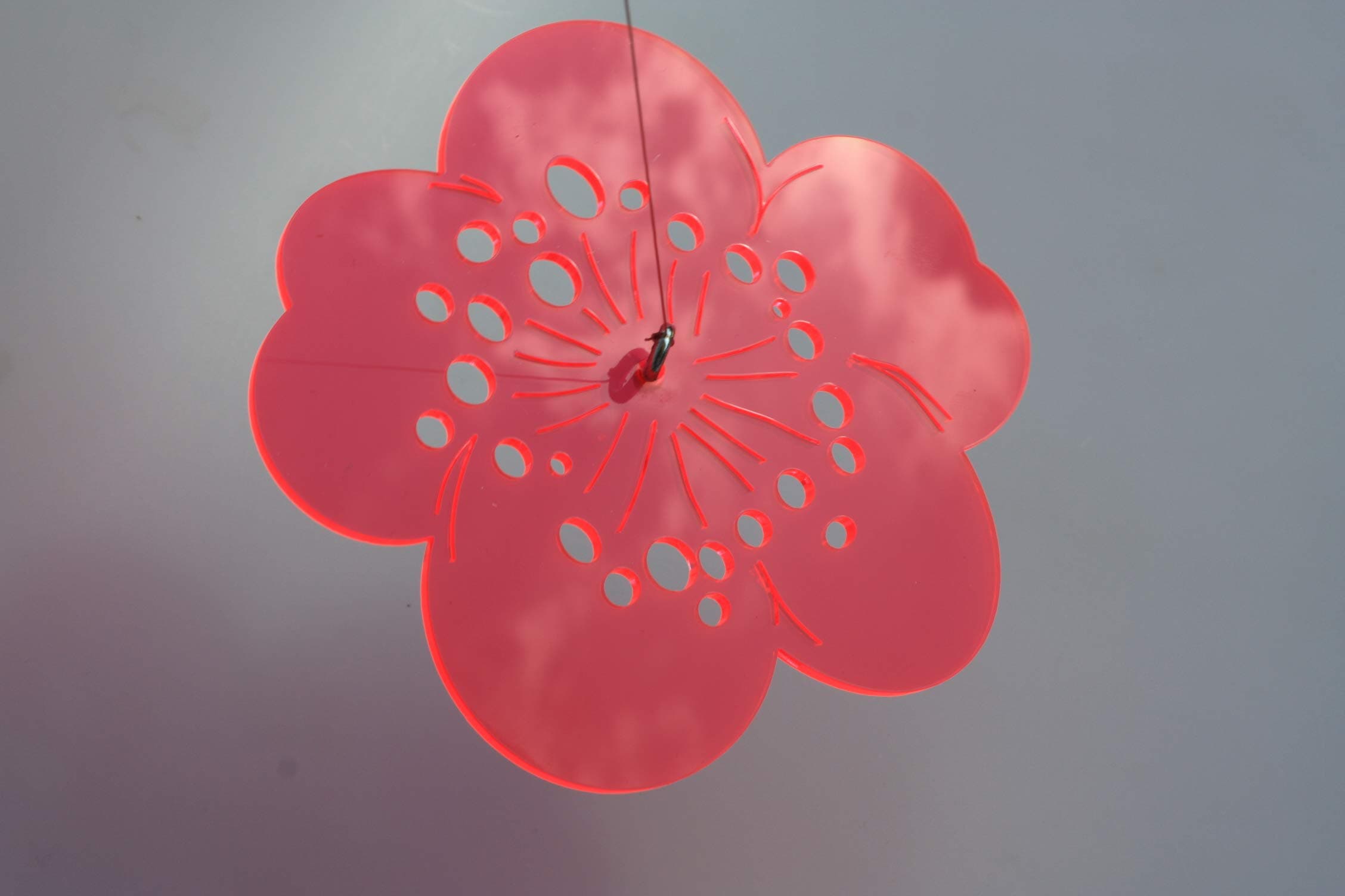 3 x Fluorescent Red Perspex Flower Suncatcher Sun Catcher 15 cm with GFK Bar 30 cm