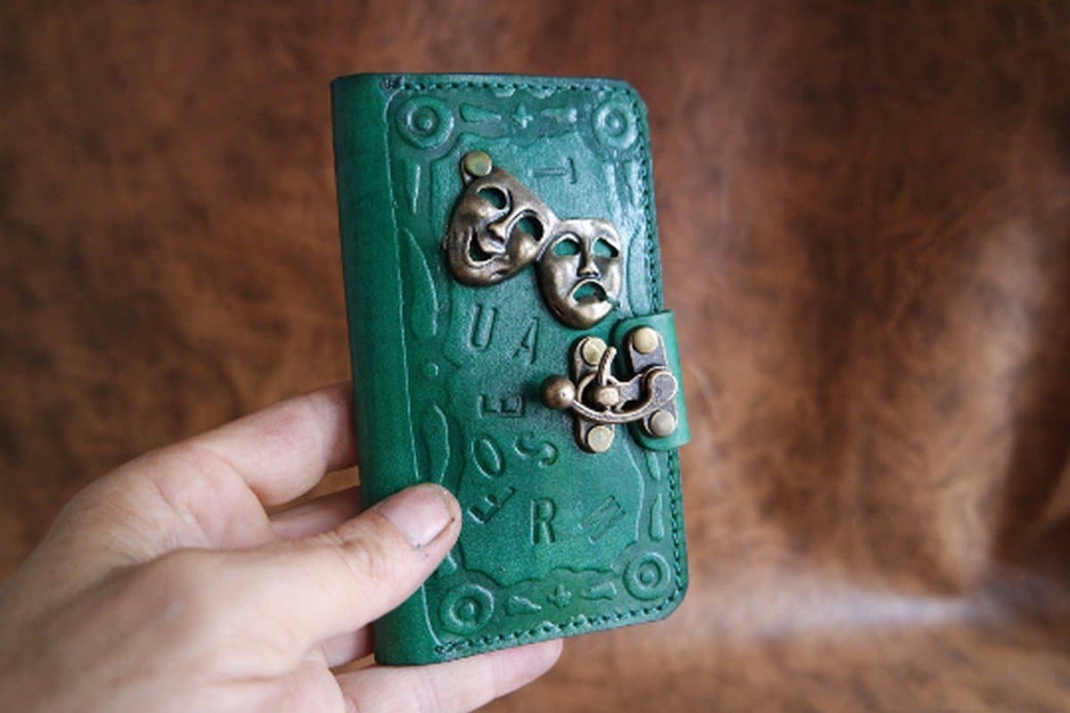 iphone 6s case.leather iphone 6s case Leather iphone 6 / 6s Cover / wooden look leather iphone case , leather iphone 6 accessories with happy sad face pendant.