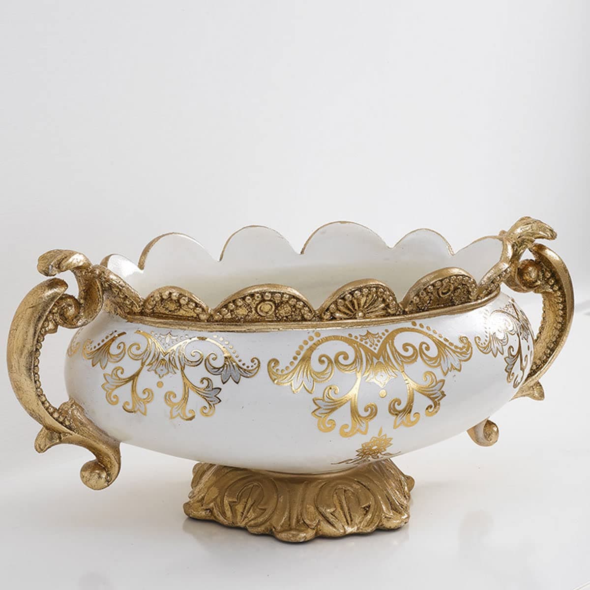 Simone Guarracino Luxury Design Centerpiece Jatte Coline Floral Decoration Queen Baroque Style Ivory and Gold Leaf
