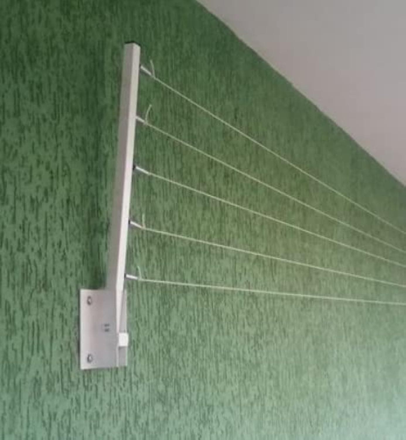 GLITZ Space Saving Foldable 5 Wire Metal Wall Mount Cloth Drying Rack