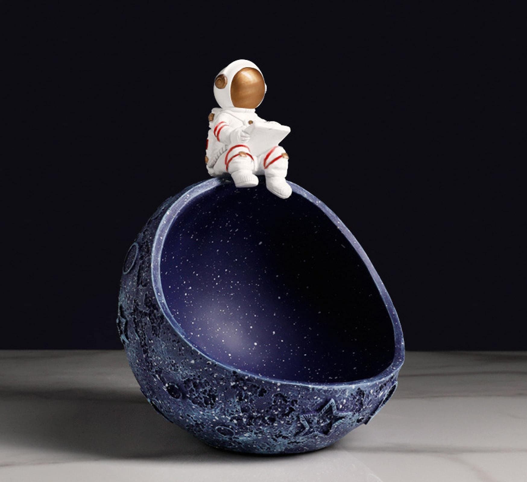 SHUANGJ Astronaut Astronaut Moon Storage Decoration Resin Crafts Desktop Storage Box Astronaut, Starry Sky-C