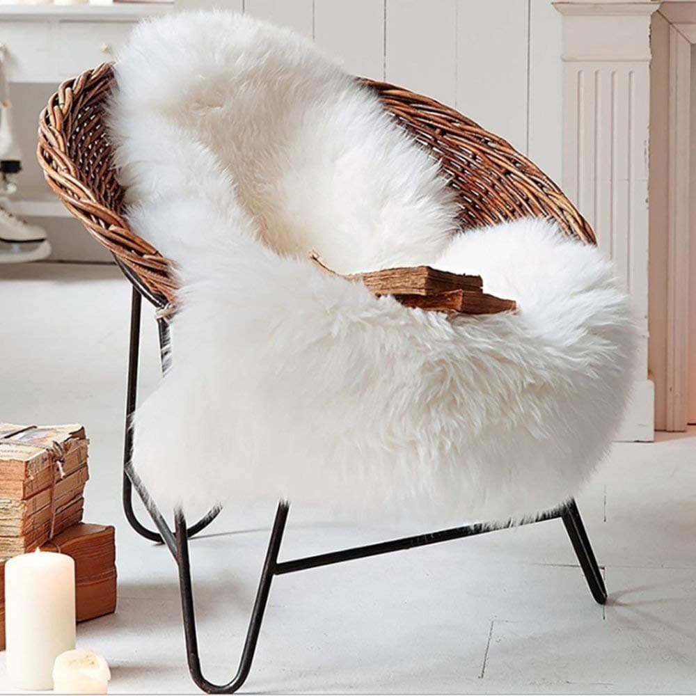 Faux Lambskin Fleece Rug 60 x 90 cm Artificial Fur Long Hair Decorative Sofa Bedroom Rug, Polyester, White, 60 x 90 cm