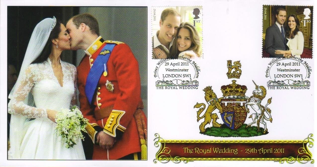Royal Wedding 2011 William and Kate Balcony Kiss Official Royal Mail Stamps and Commemorative Cover