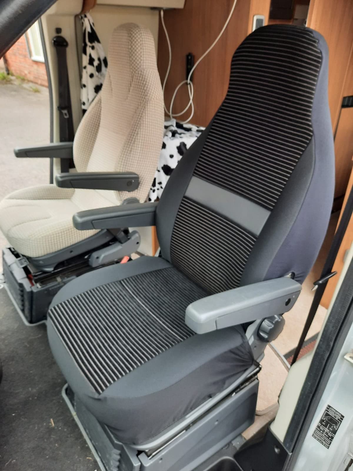 Peugeot Boxer Motorhome Seat Covers, Year - 2020, Ventonna MH-1017