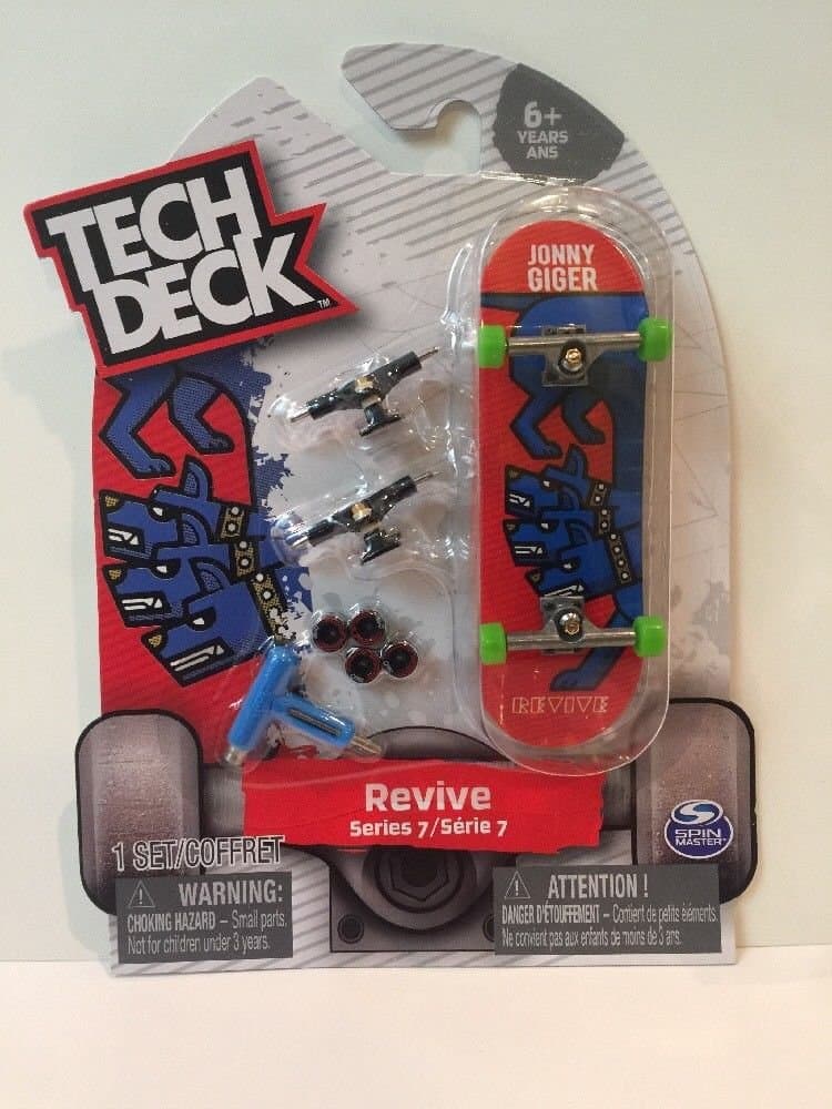 Tech Deck 2018 Revive Finger Skateboards Series 7 - Jonny Giger Revive (ULTRA RARE CHASE)
