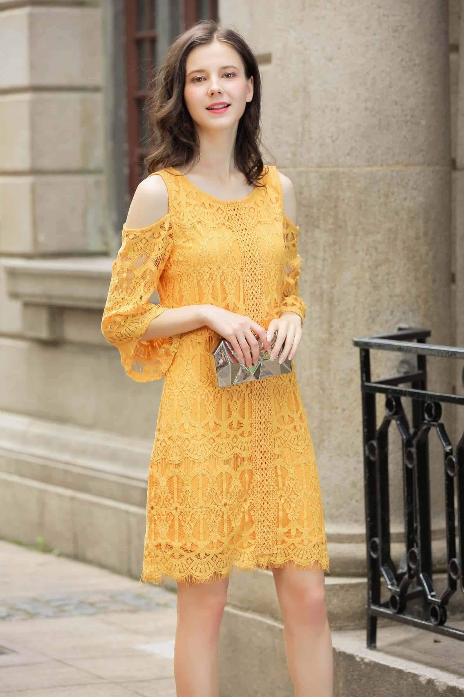 Junior Womens Lined Lace Dress 3/4 Sleeve Cold Shoulder Shift Dress