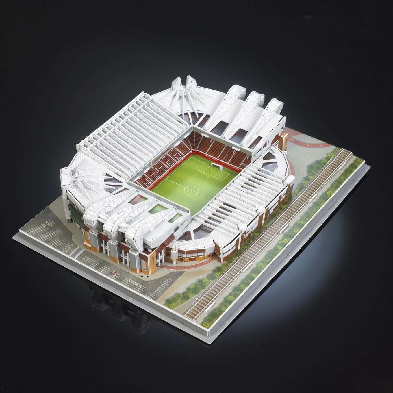 3D Manchester United Old Trafford Puzzle. Creative Constructive Building Football Games Toys