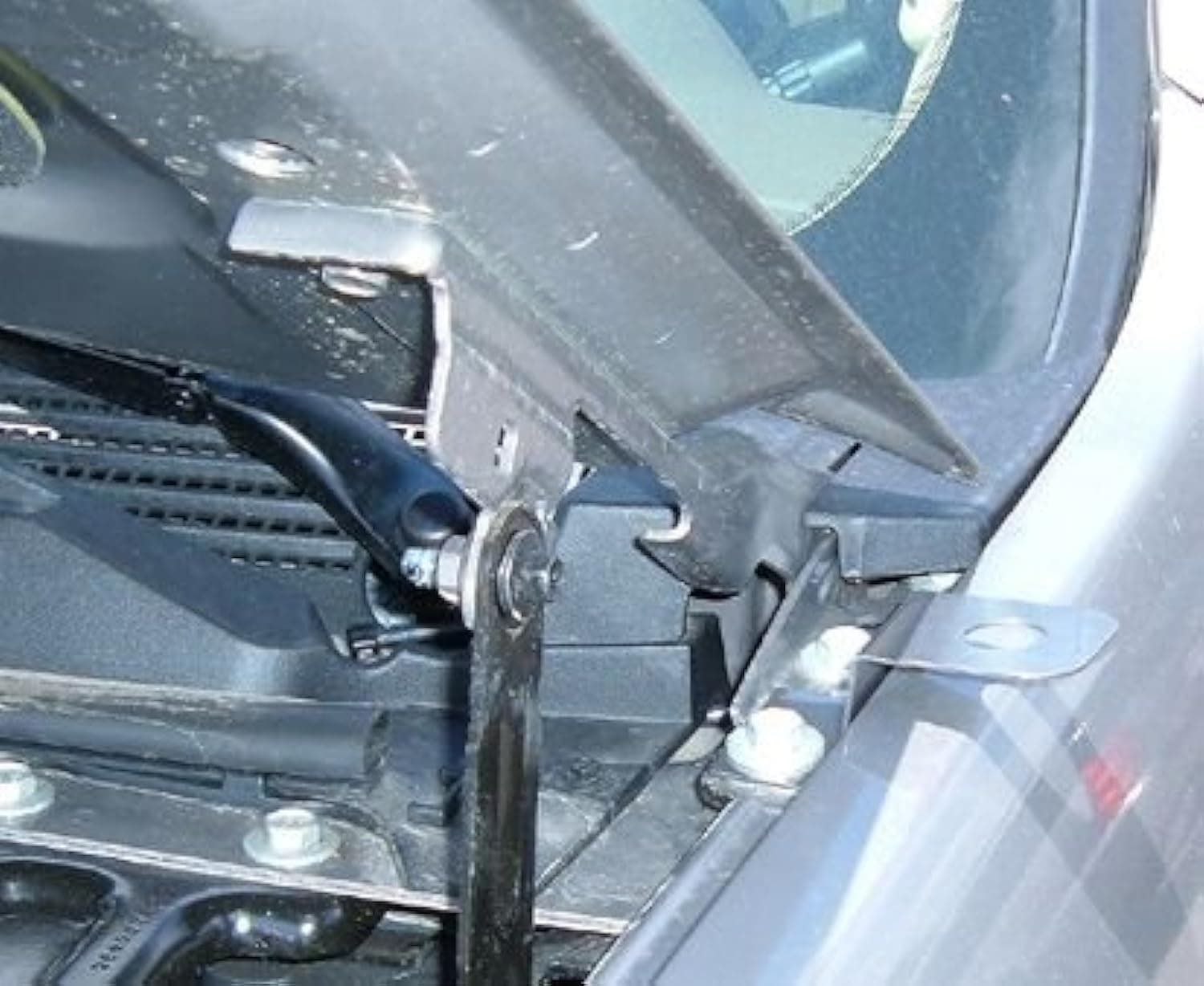 CVANTPF Vehicle Specific Fender Bracket Antenna Mount (No Holes to Drill) for Chevrolet/GMC Trucks