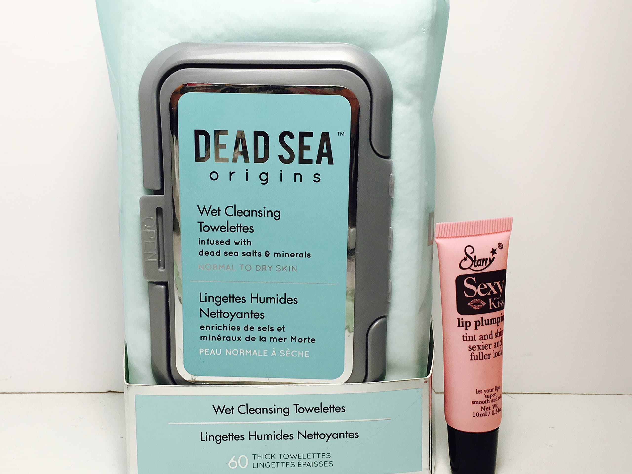 Normal to Dry Skin- Wet Cleansing Towelettes 60CtFree Starry Sexy Lip Plumping Gloss 10ml