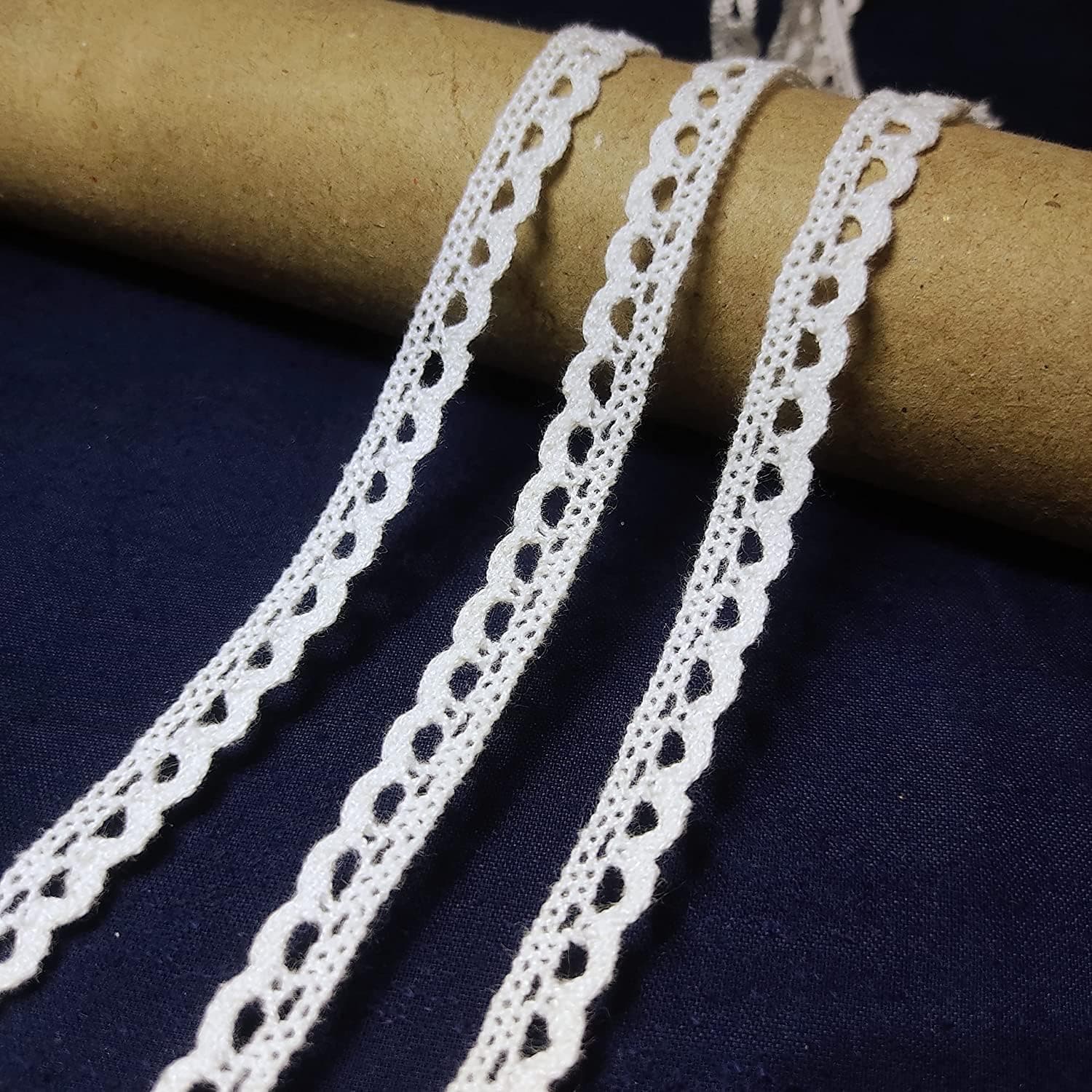 Kingri White Cotton Lace & Border (10 Mtr x 1cm) Used for Suits, Dresses, Embroidery, Curtains, Decor (10 mtr)
