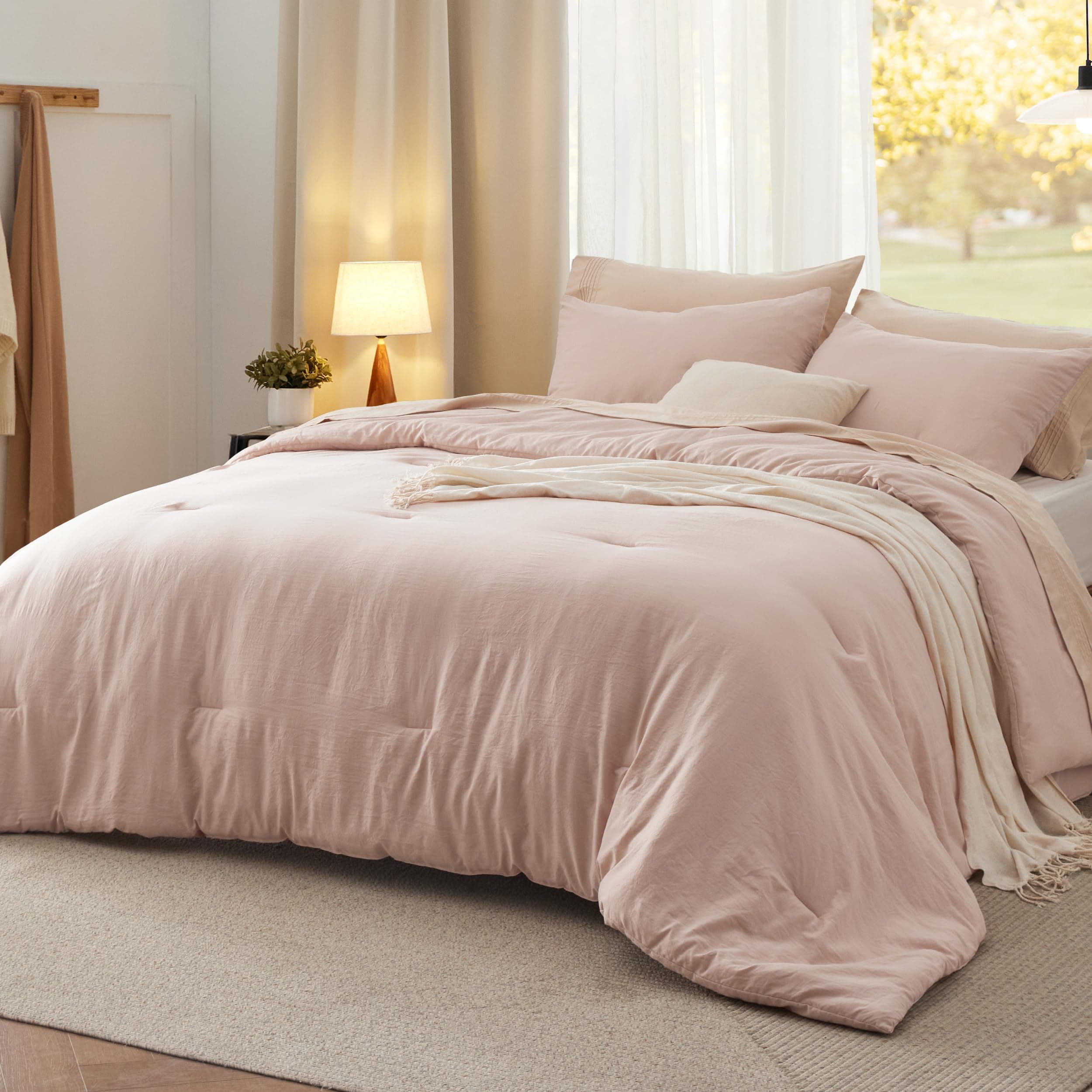 Bedsure King Size Comforter Set, Light Pink Soft Prewashed Bedding for All Seasons, 3 Pieces GentleSoft™ Warm Down Alternative Bed Set, 1 Lightweight Comforter (104"x90") and 2 Pillowcases (20"x36")