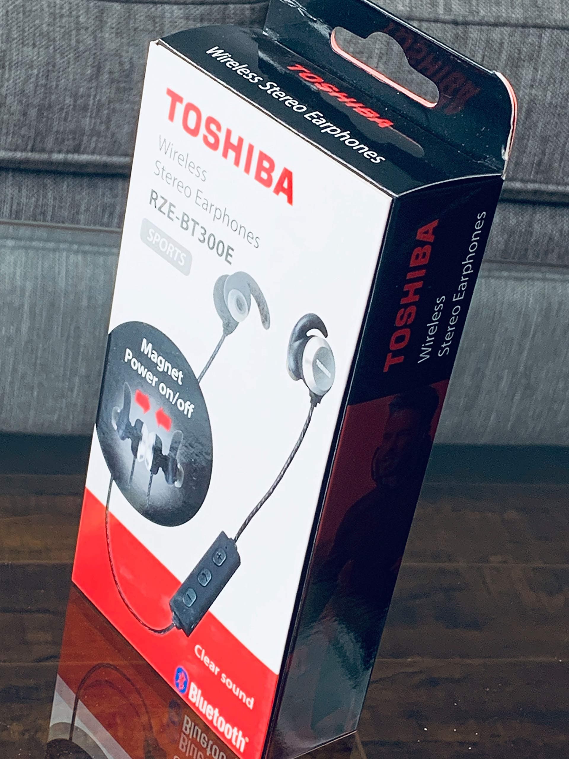 Toshiba Wireless Sports Earphone, Black - RZE-BT300E