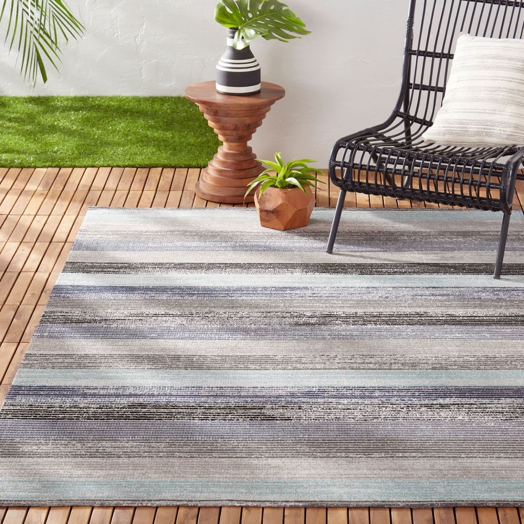 Nicole Miller New York Patio Sofia Estelle Indoor/Outdoor Area Rug, Gray/Blue, 5'2"x7'2" Rectangle