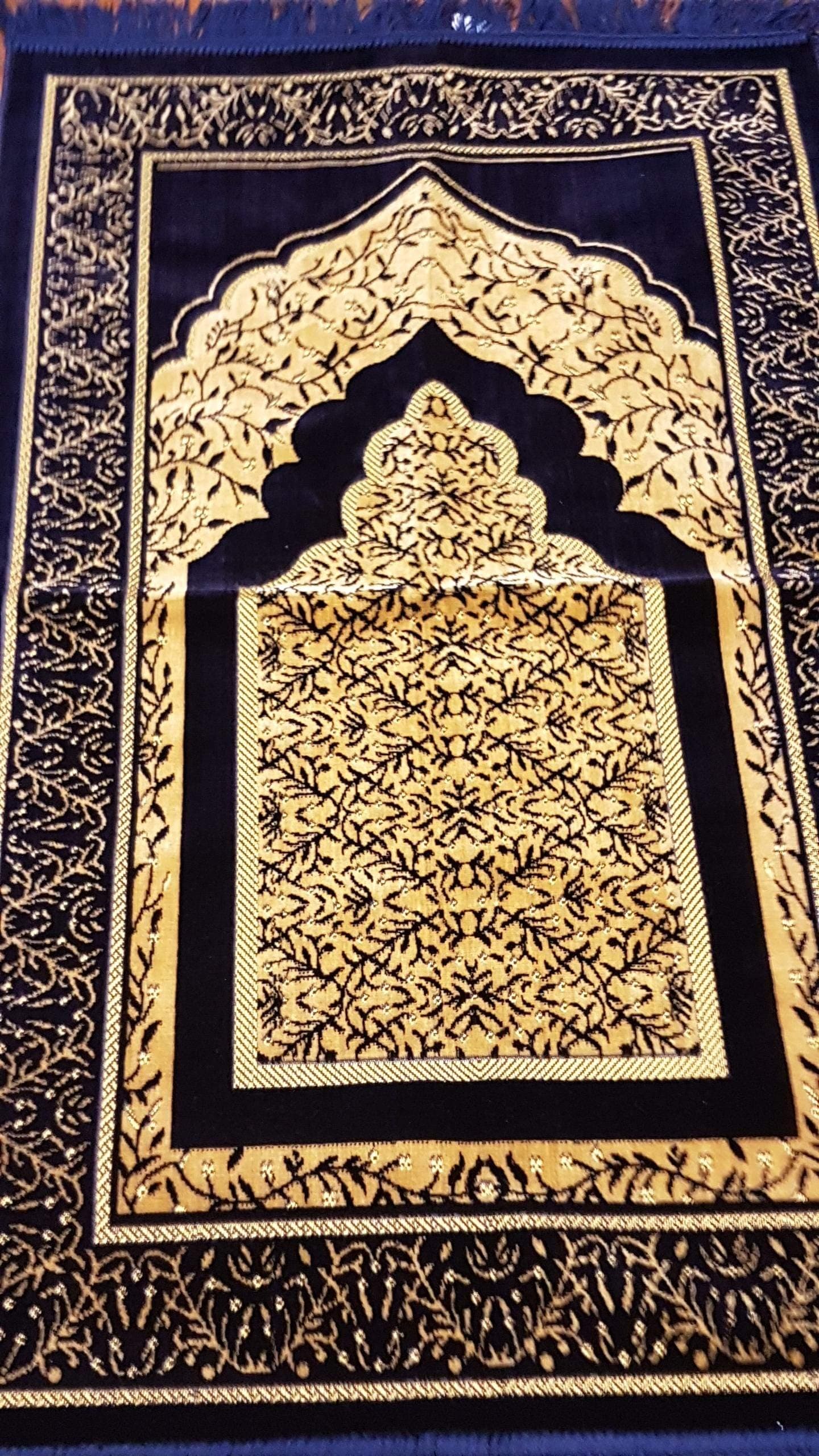 PRAYER MAT IN BLUE AND CREAM