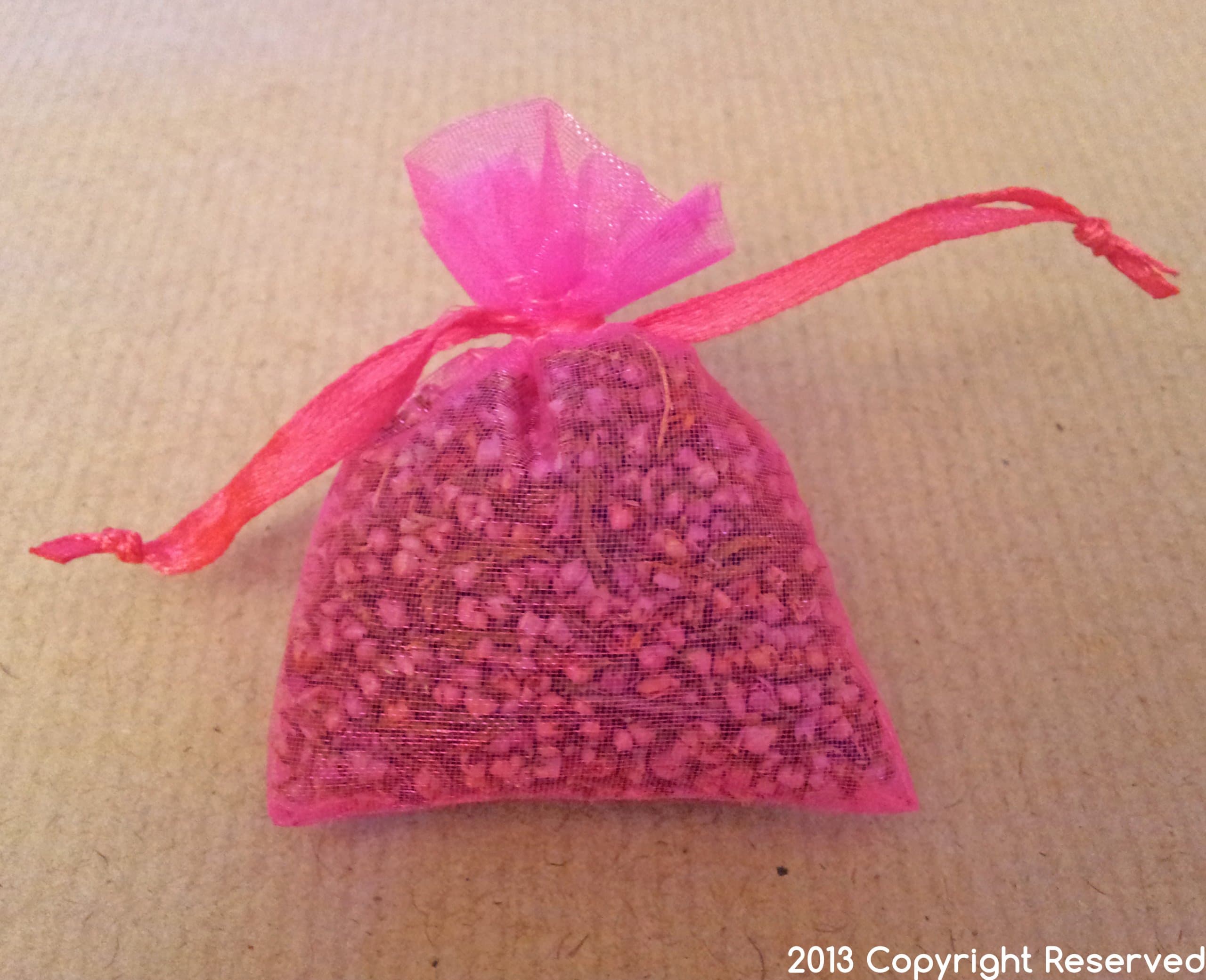 Dried Heather Grains in Small Bags (Hot Pink, 5)