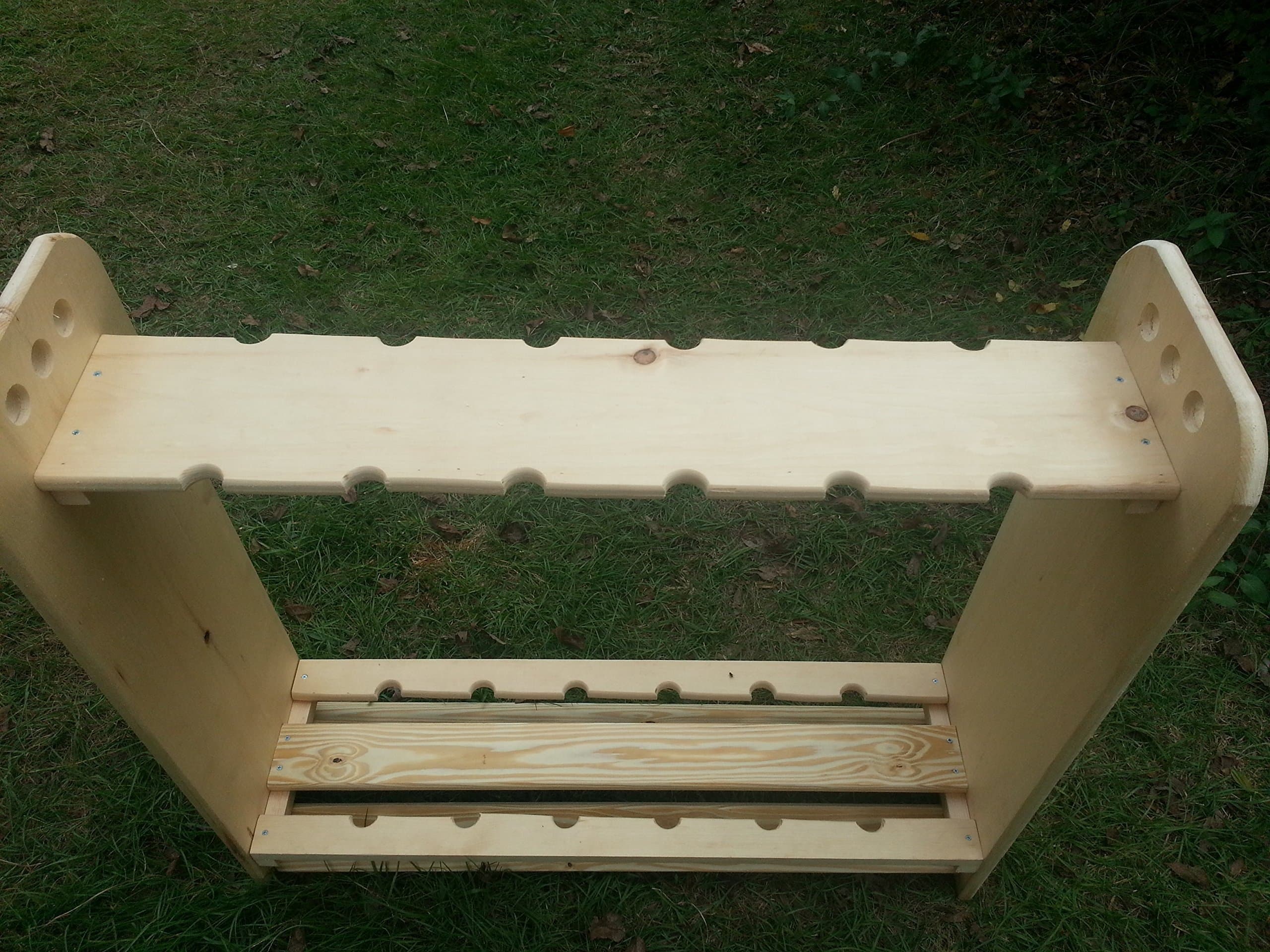 Heavy Duty 18 Slot Wooden Fishing Rod & Pole Storage Rack, 9 Slots each side Great for Saltwater Size Fishing Rigs