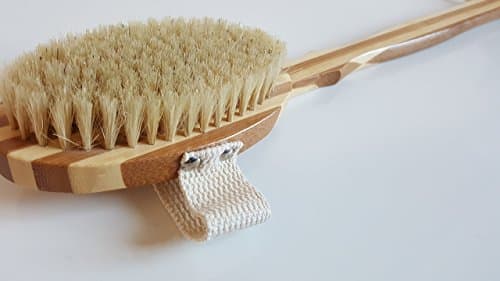 Chiku 100% Natural Bamboo Dry Body Brush - Natural bristles, Exfoliation, Blood Circulation, Detox, Reduce Cellulite & Boost Lymphatic System - Radiant, soft more beautiful Skin