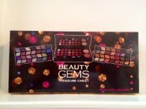 Beauty Gems Treasure Chest 81 Piece Makeup Kit Includes 48 Eye Shadows, 21 Lip Colors, 8 Gel Eyeliners, 2 Blush Powders, 1 Blush Brush, 1 Lip Brush and 1 Eye Shadow Applicator Treasure Chest 81 Piece