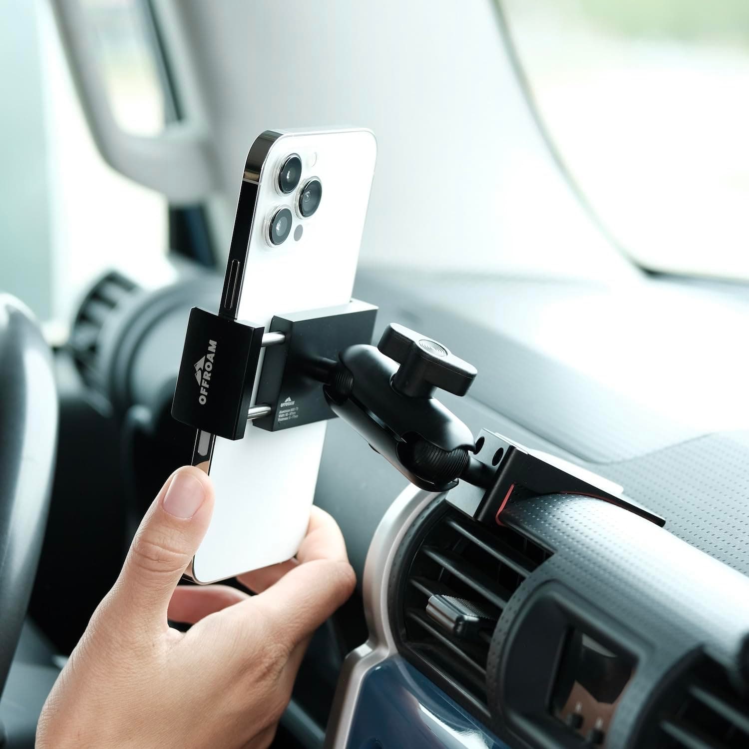 Phone Mount Made for Toyota FJ Cruiser 2007-2014, CNC-Machined Aluminium, Universal Spring Loaded Holder, 360-Degree Swivel, One-Hand Operation