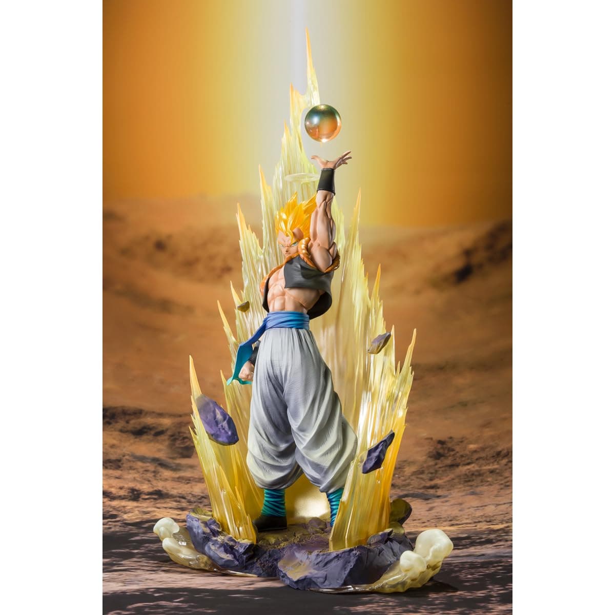 TAMASHII NATIONSSuper Saiyan Gogeta Figuarts Zero Fusion Reborn Exclusive Edition