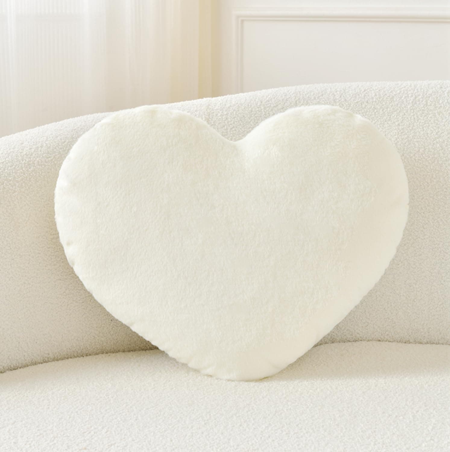Petrella Throw Pillows Heart Pillow Cute Fuzzy Pillows for Bed Livingroom Home Decor Cushion Decorative Aesthetic Preppy Pillows White,Small 13"x10"