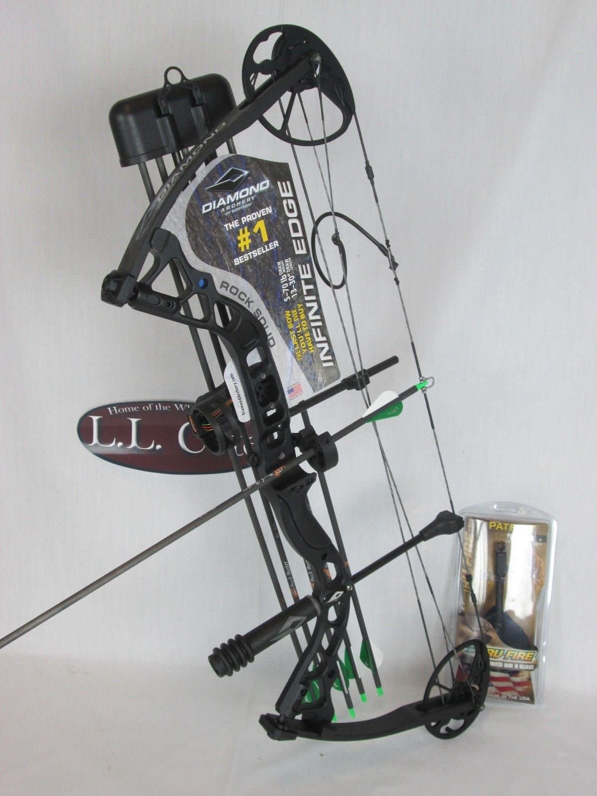 Diamond By Bowtech Infinite Edge compound bow RH 5-70# 13-30" Black Ops