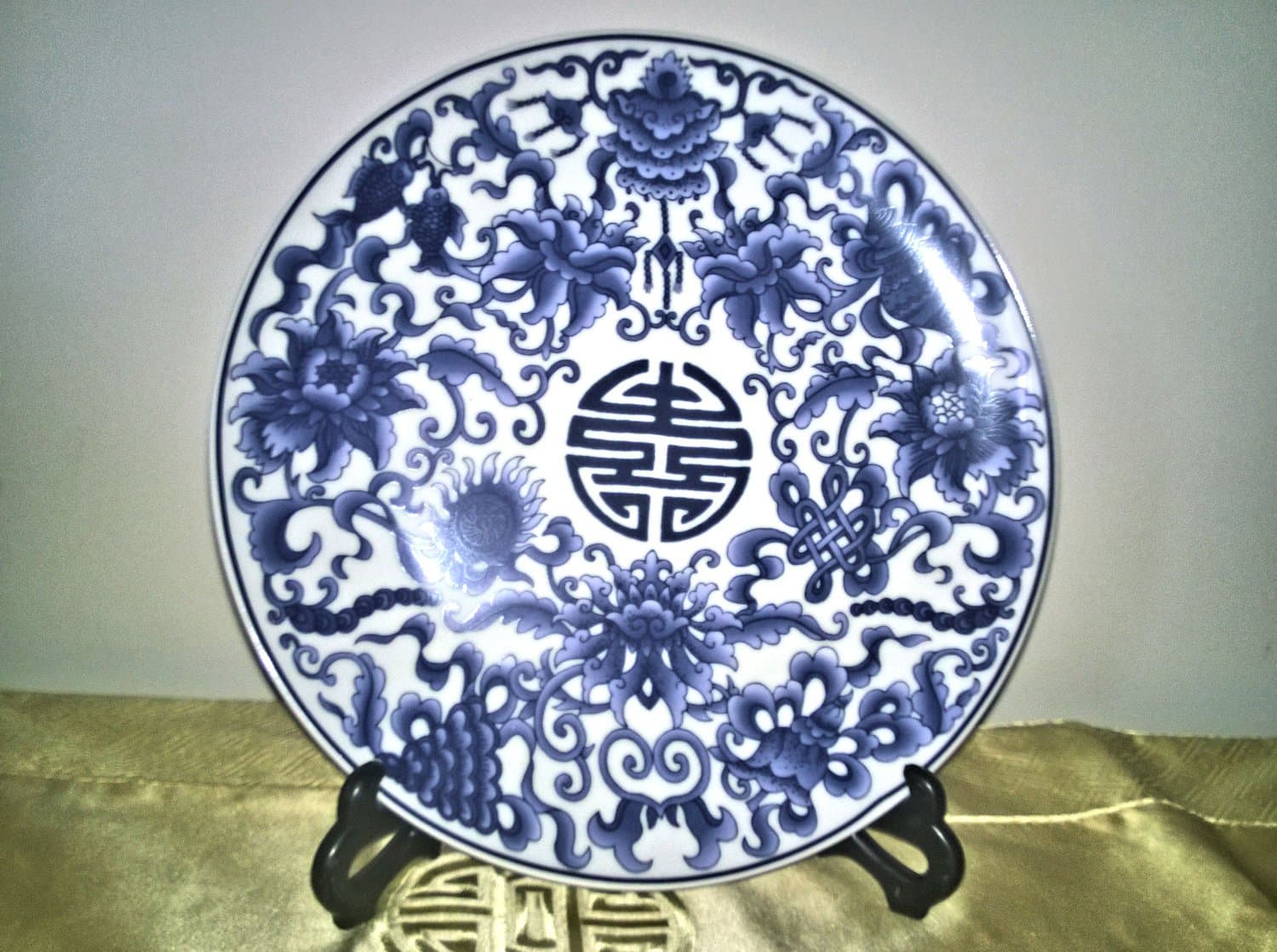 10" Chinese Porcelain Plate - Blue & White Longevity Fortune & Good Luck Floral Pattern