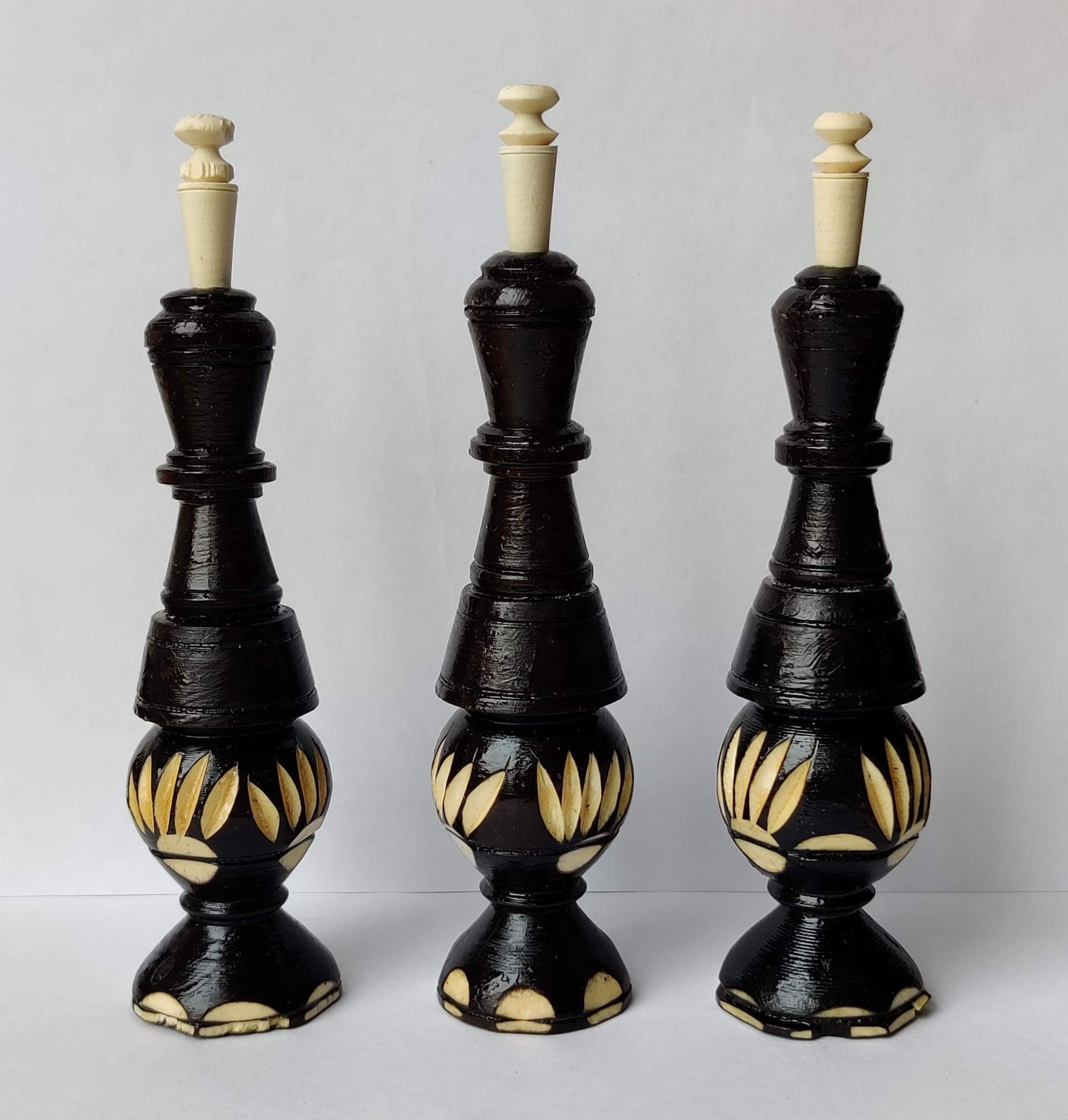 Moroccan Handmade Decorated Wooden Kohl Mascara Surma Bottle (Black)