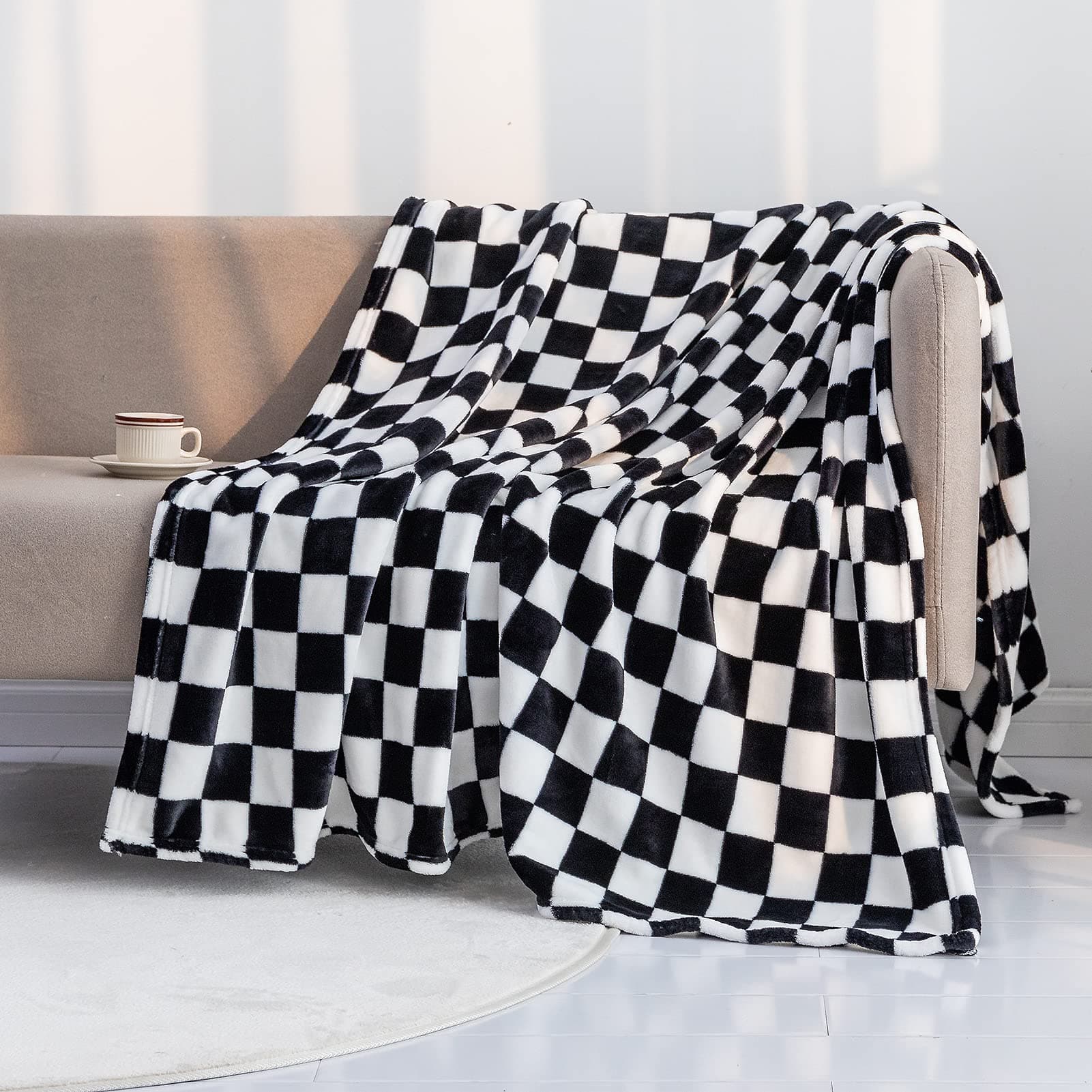Throw Blankets Flannel Blanket with Checkerboard Grid Pattern Soft Throw Blanket for Couch, Bed, Sofa Luxurious Warm and Cozy for All Seasons (Black, 50"x60")